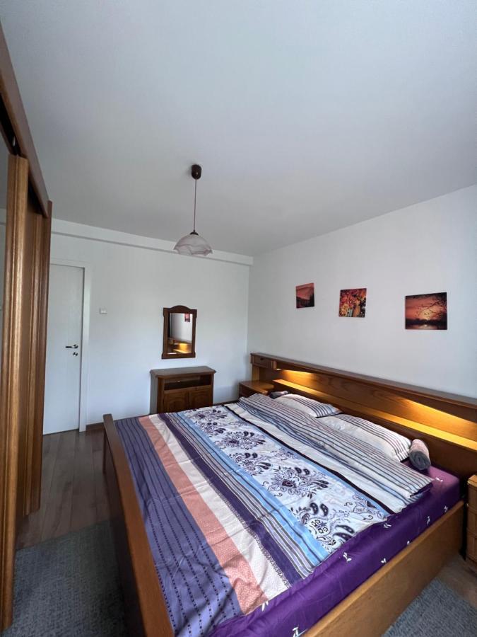 Appartamento House51 Braşov Esterno foto